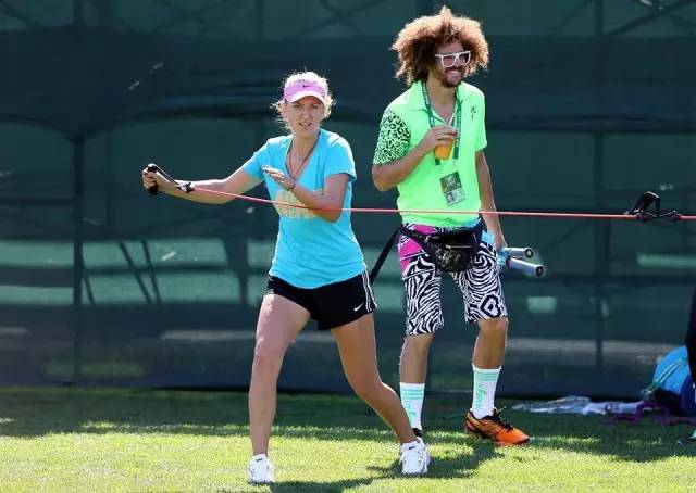 谁说天热不能骑行,天冷不合适打网球吗