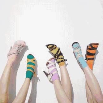 人家说你穿衣服可潮流你咋回答,今年大火的这件单品你真的会穿吗