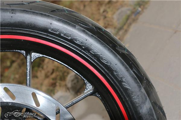 豪爵铃木锐爽150电喷试骑,豪爵太子gz150与豪爵锐爽150比较