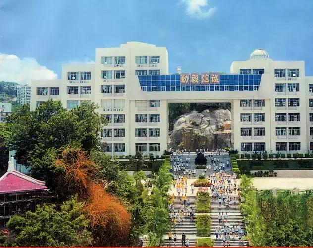 厦门历史悠久的百年中学老校,厦门最厉害的中学
