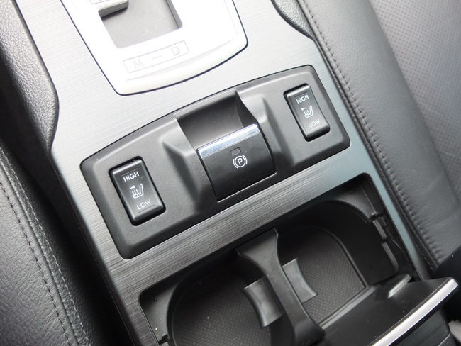 二手斯巴鲁傲虎10万值得吗,16-17年斯巴鲁傲虎二手