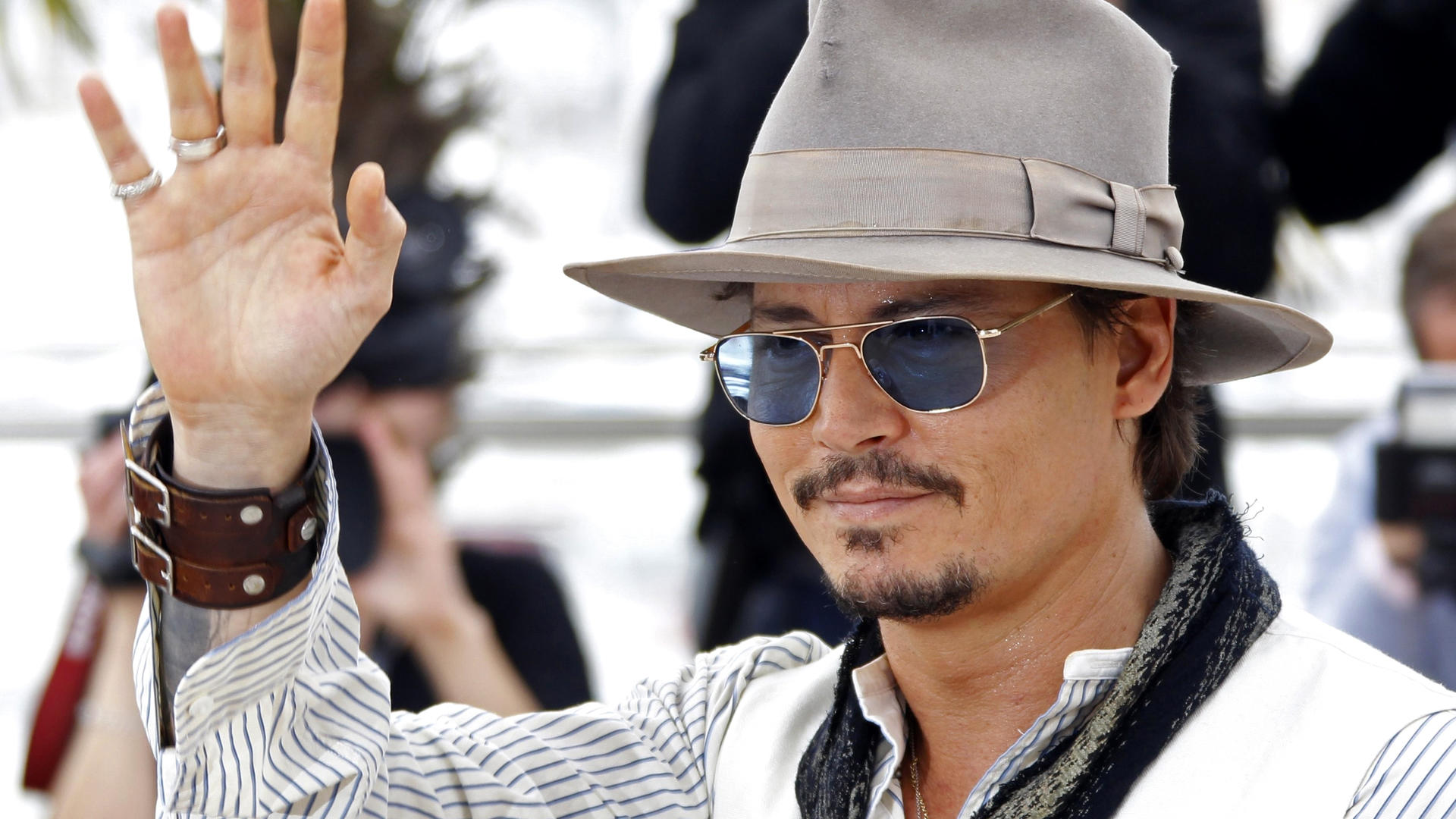 男士一般戴手链是什么材质,为什么男士戴银手链