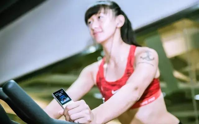 能续航15小时的便携*放播**器，强劲推力，HiFi音质任性听