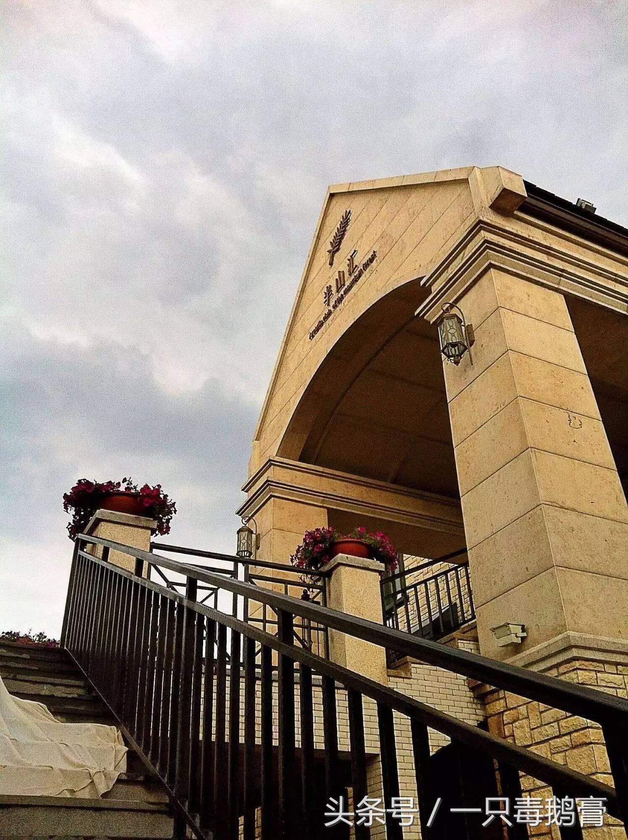 愿你出走半生归来仍是少年短文,愿你出走半生归来仍是少年背景图