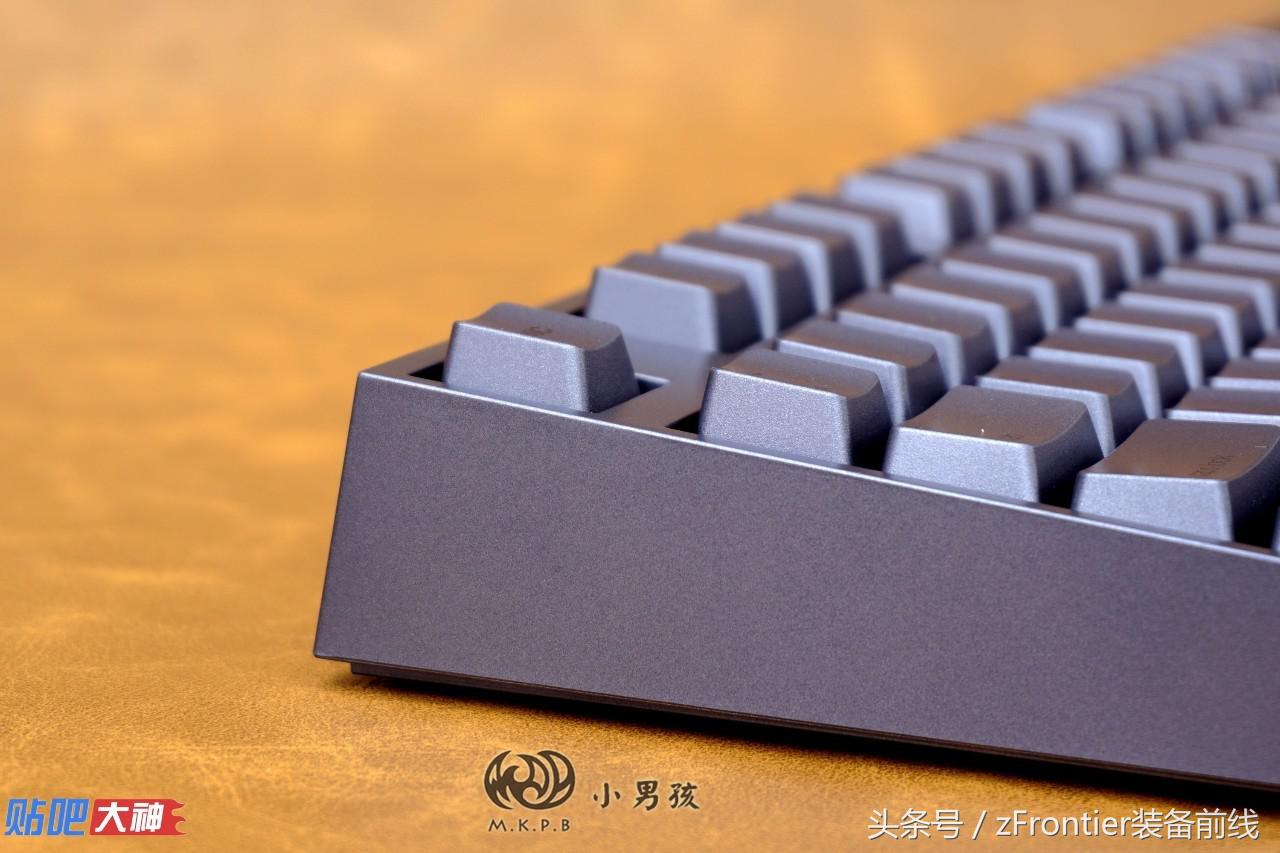 硬糖机械键盘classic评测,雷迦机械键盘评测