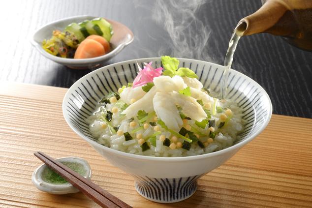 顶级日本茶泡饭,梅子茶泡饭和三文鱼茶泡饭