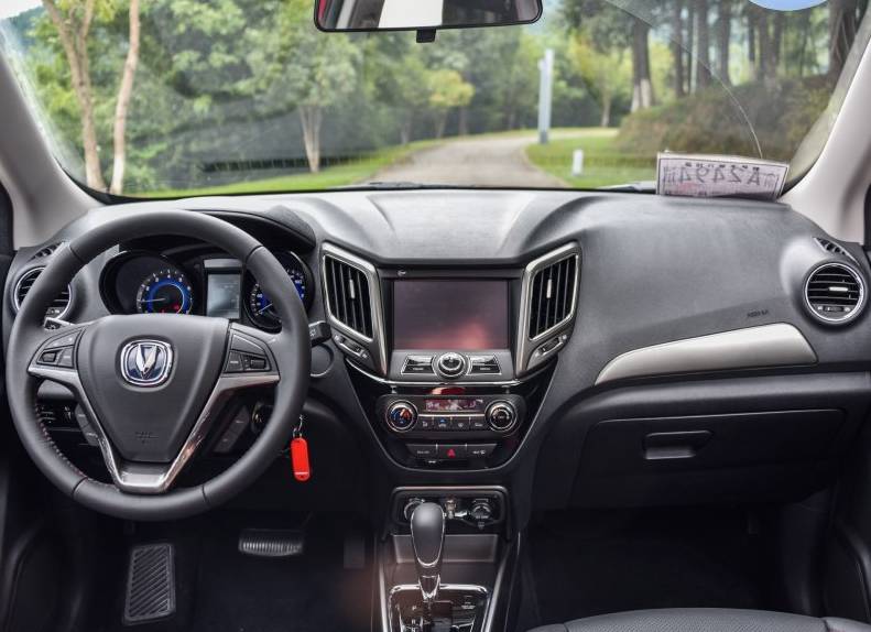 十万内合适女生开的小suv车推荐,十万以内合适女生开的车小suv