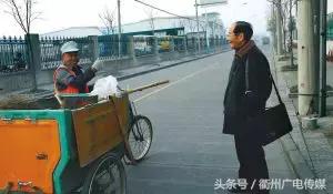 他，是宫宝的创始人，退休后研发了羊胎口服液，如今还在奋斗