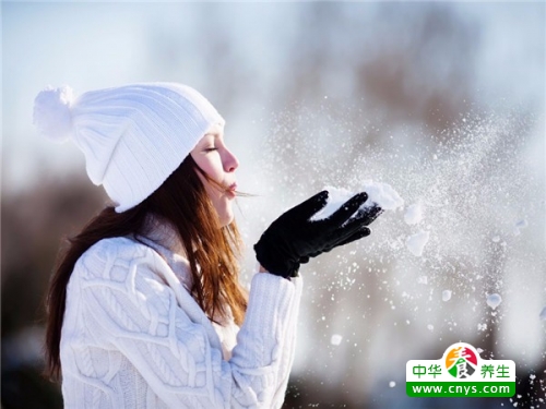 冬天鼻子上火了吃什么降火最快,孕妇冬天上火了吃什么能够降火