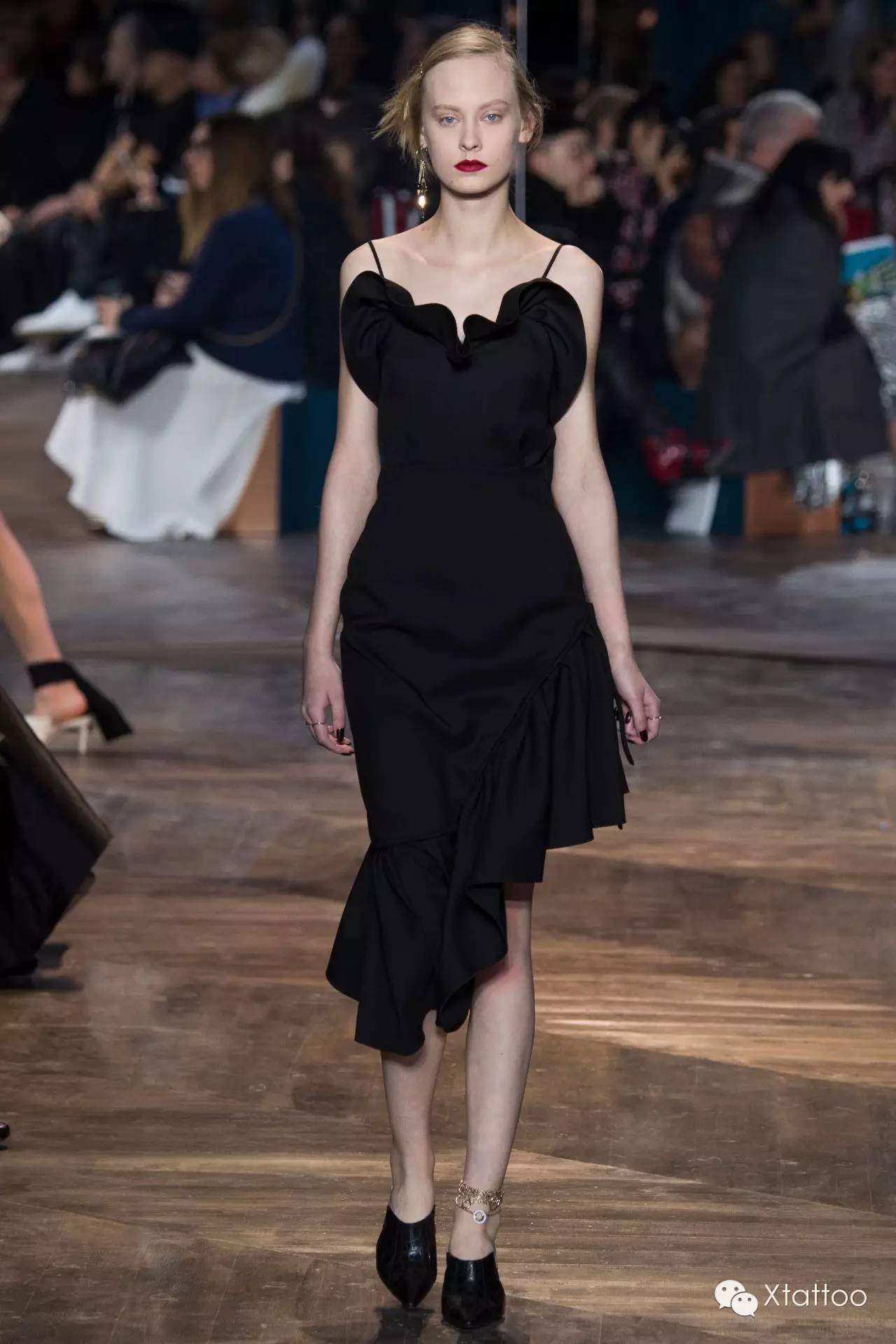 2016秋冬高定时装周,阿玛尼春夏高定2016