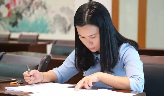 大家考了几年通过司考,那些年参加过的公考