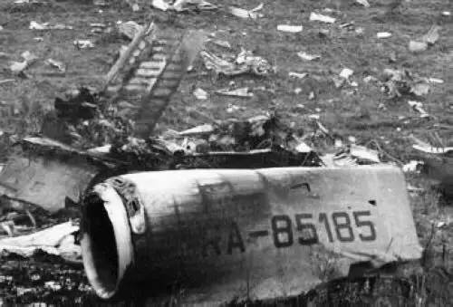 梅西祈祷完全版,梅西乘坐飞机在上空盘旋