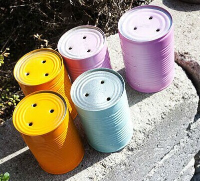 用完的奶粉罐能够做成小凳子,宝宝的奶粉罐用完了要怎么做手工