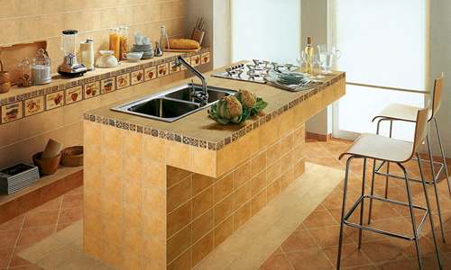 拖完地瓷砖为什么有鱼腥味,阴雨天拖地瓷砖腥味怎么弄的