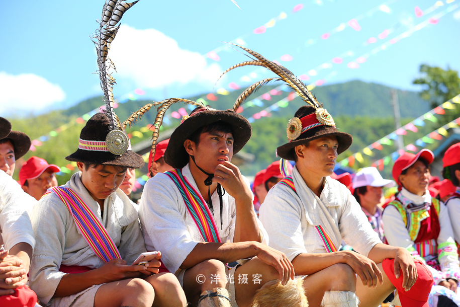 这个民族的祖先因战败被迫流离失所，却创造出世界上独一无二奇迹