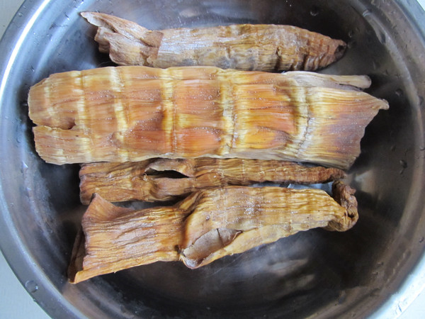 牛肉的家常做法,笋干烧肉的家常做法