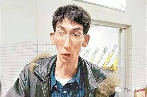 周星驰对陈小春的评价,周星驰给陈小春的建议