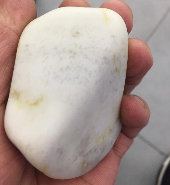 当心！你天价买来的可能只是一块石头