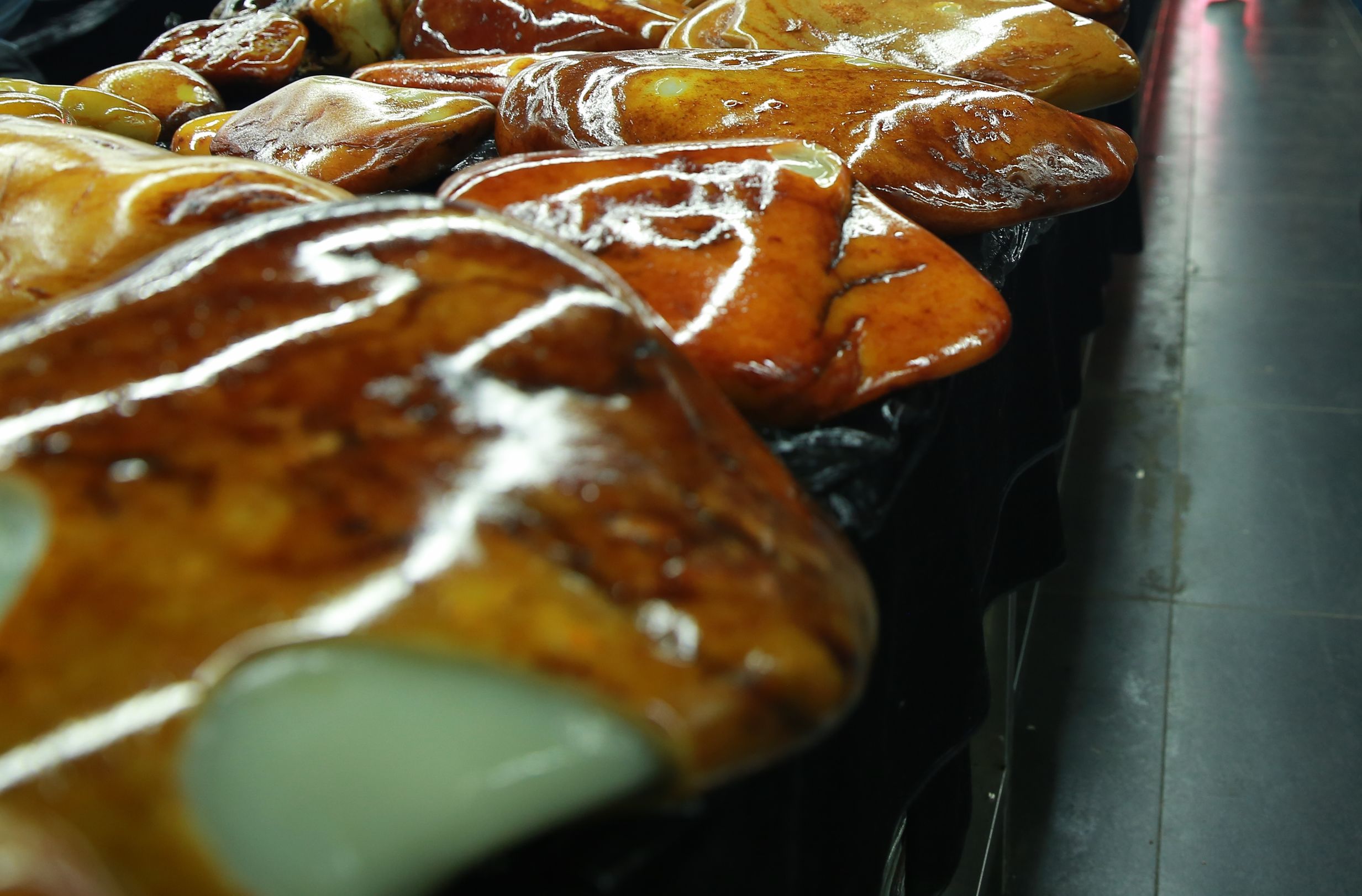 当心！你天价买来的可能只是一块石头