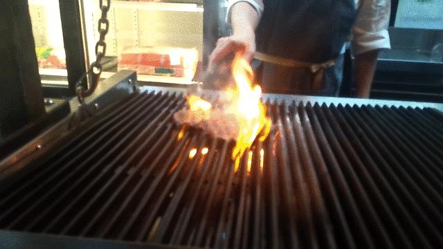 拔草！隐藏在新天地的防空洞酒吧、冠军面包舖、李宗盛阿信的咖啡厅！一天绝不够！