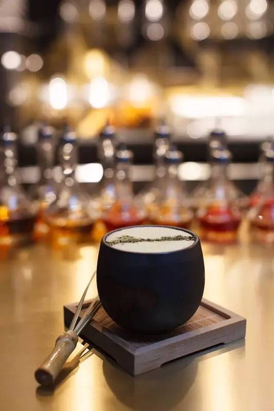 拔草！隐藏在新天地的防空洞酒吧、冠军面包舖、李宗盛阿信的咖啡厅！一天绝不够！