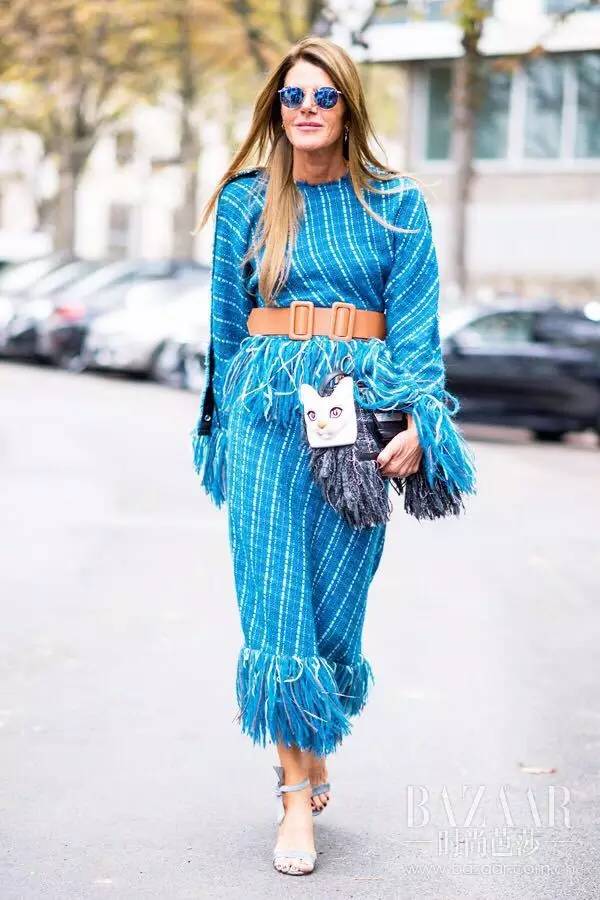 同款裙子腰带显瘦技巧,衣服腰带时尚款怎么穿显瘦