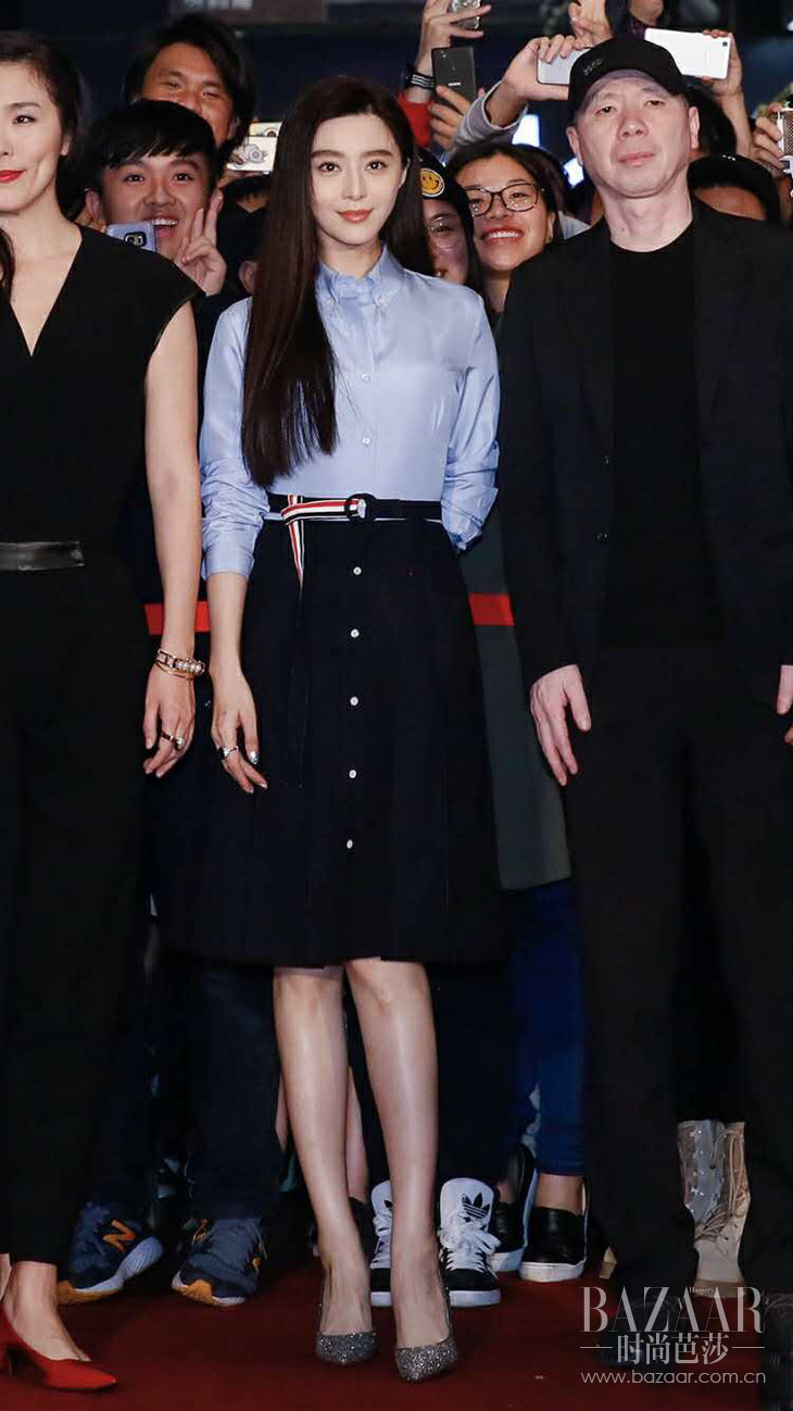 同款裙子腰带显瘦技巧,衣服腰带时尚款怎么穿显瘦