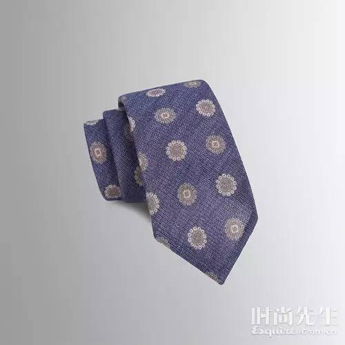领带和西服应该怎么搭配,领带是和西服搭还是衬衫搭