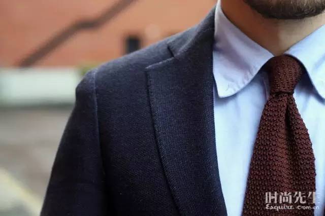 领带和西服应该怎么搭配,领带是和西服搭还是衬衫搭