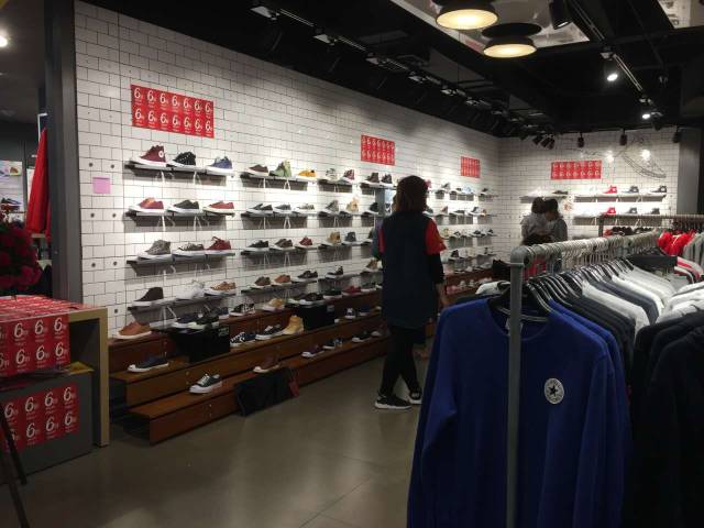 4折？5折？6折？一年一度的友谊通宵店庆又来啦，真的有必要去挤吗？