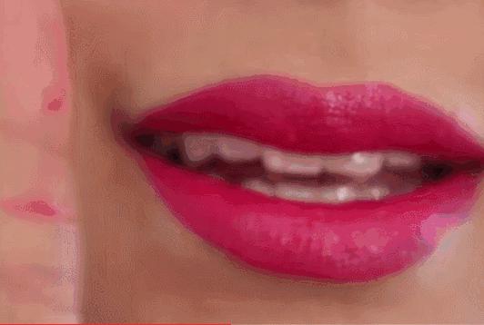 一年服下那么多唇膏，老板麻烦给我来根能吃的！