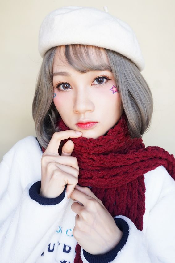 厌倦一成不变？这个圣诞要做最亮眼的少女！