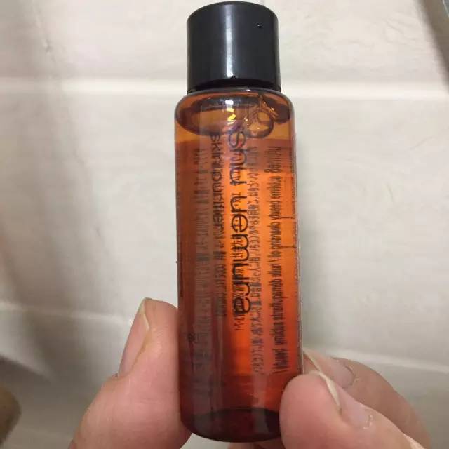 植村秀卸妆油合适什么肤质用,植村秀卸妆油合适用吗