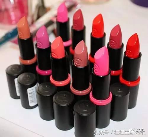 选大牌口红好还是平价口红好,平价口红和大牌口红的效果区别