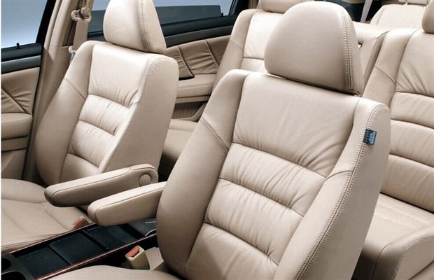 汽车换真皮座椅好还是座套好,汽车真皮座椅能够不套座套吗