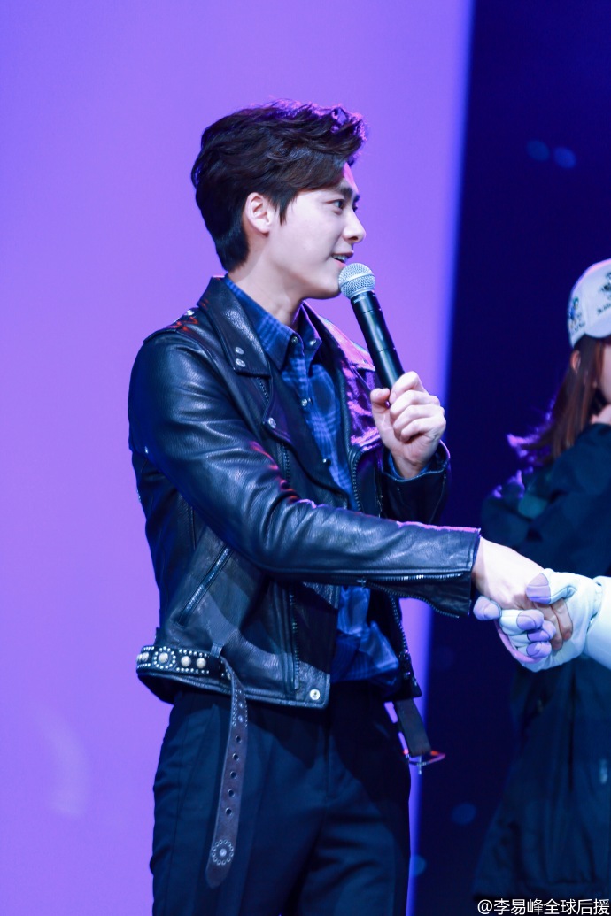 李易峰现身上海,李易峰做客明星同乐会