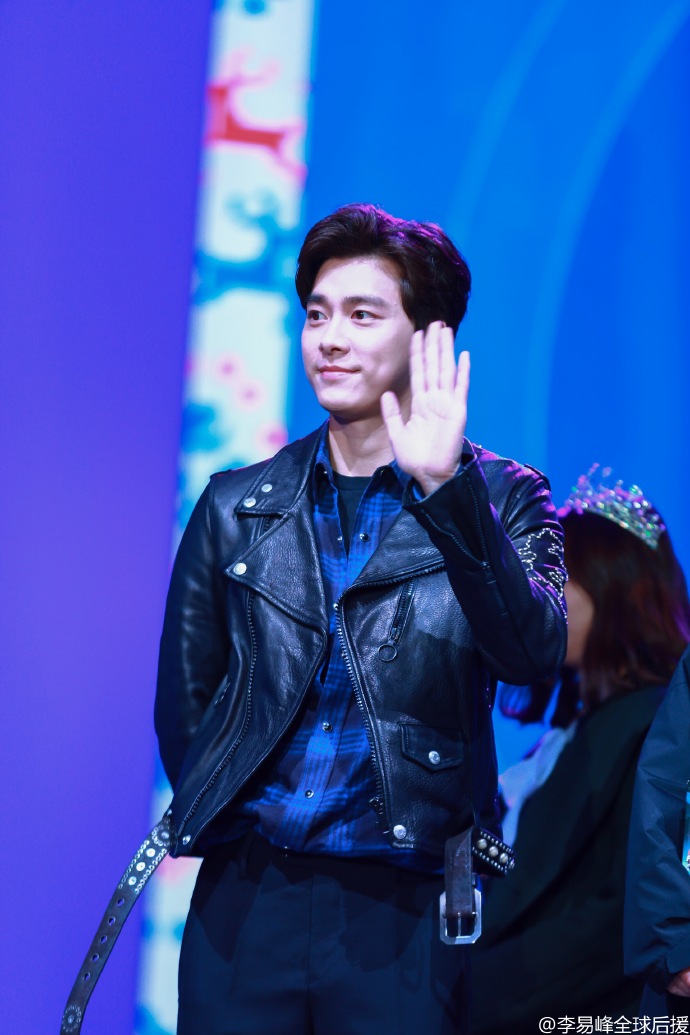 李易峰现身上海,李易峰做客明星同乐会