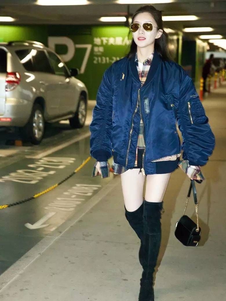 杨幂刘雯等人纷纷终止合作,杨幂刘雯新款包