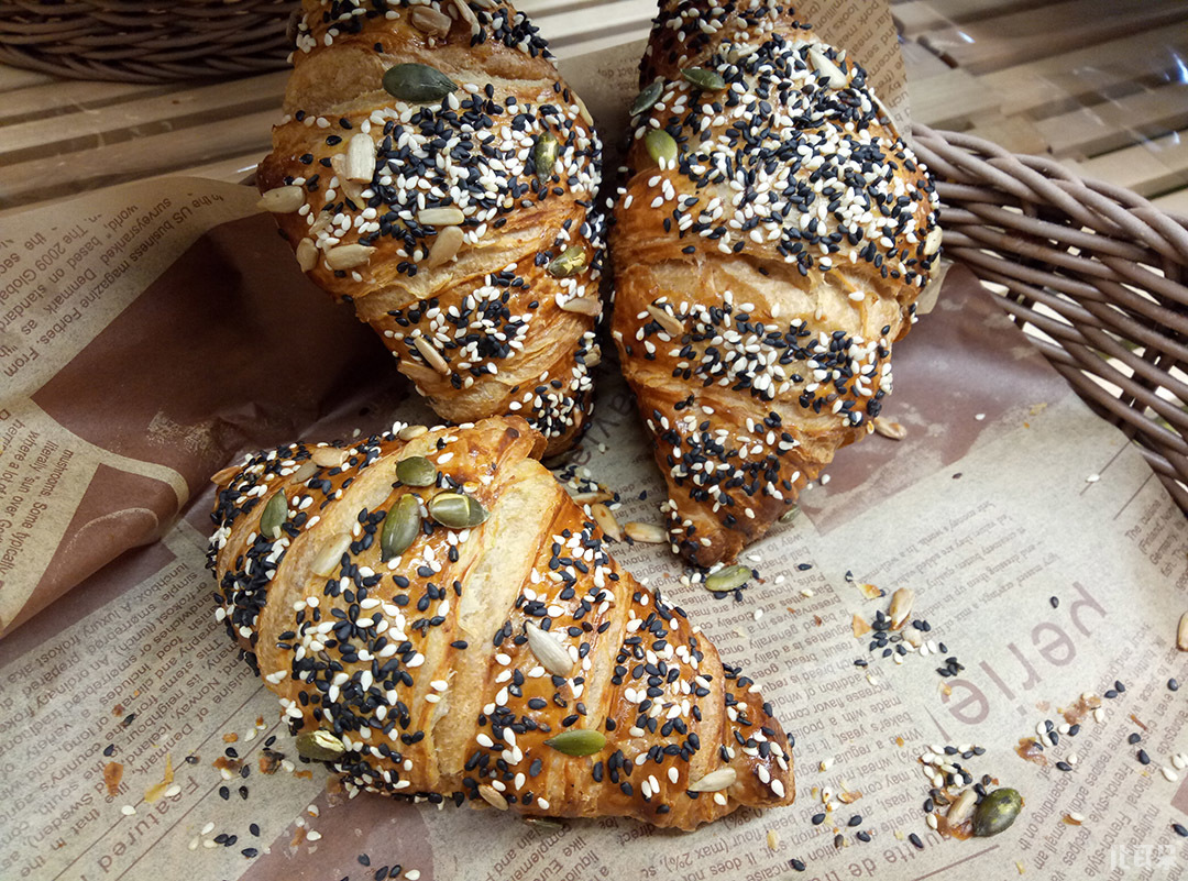 魅蓝note5冰川蓝外观,千元良品魅蓝note5试用体验