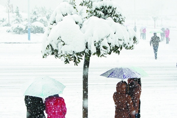 冬季别当“冰山美人”广禾堂行家教您暖宫备孕先温和滋补