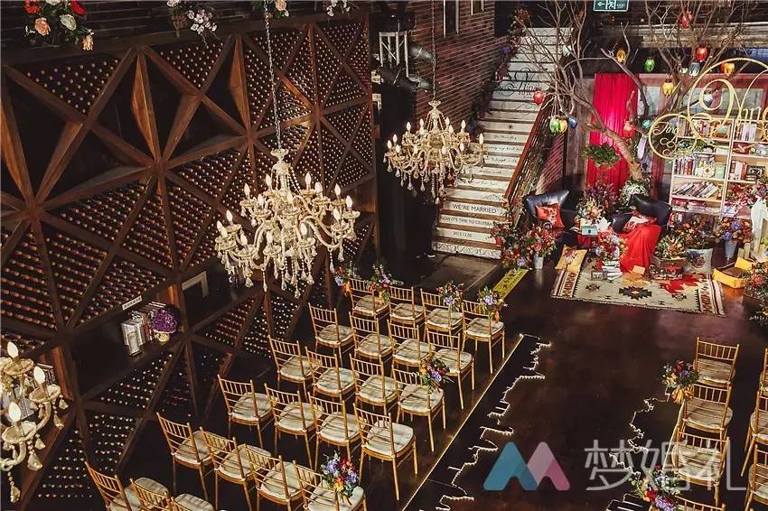 距离和时间终会败给爱情校园婚礼带他们重返高一九班