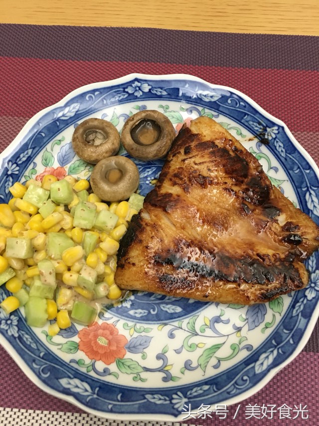 96年空姐一天收入,91年月薪3100