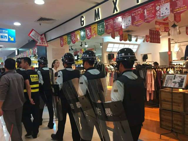 4折？5折？6折？一年一度的友谊通宵店庆又来啦，真的有必要去挤吗？