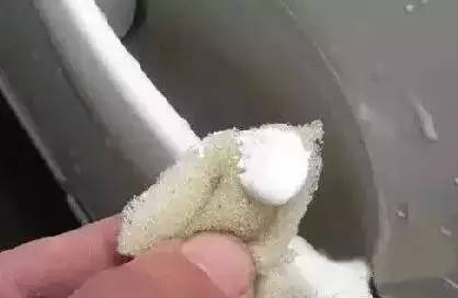 车轻微刮痕去除妙招,原来汽车掉了漆能够这样修补