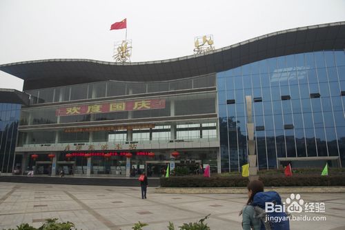 新疆到西安旅游路线推荐一下 (兰州至新疆旅游路线攻略图)