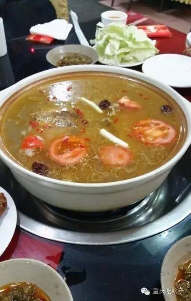 重庆主城最受好评的5家酸萝卜老鸭汤你吃过吗？