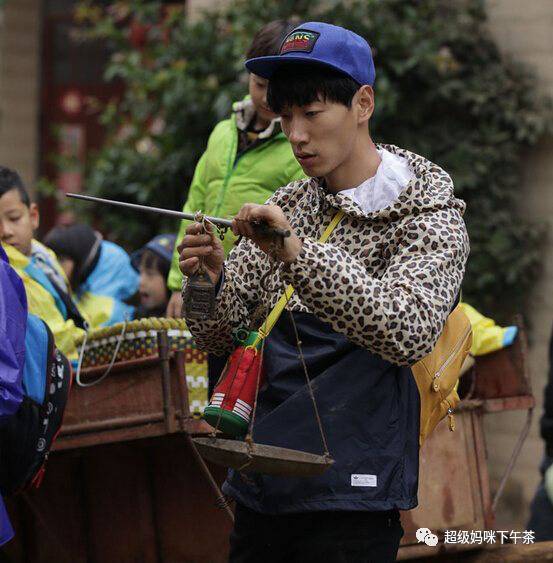 宝宝吸管保温杯最好,儿童保温吸管杯十大排名1到两岁