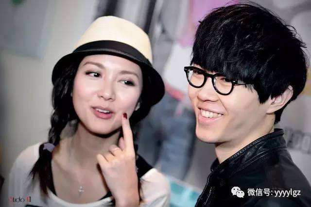 秘交三年富二代男友正式浮出水面，薛凯琪情归教育大鳄独子