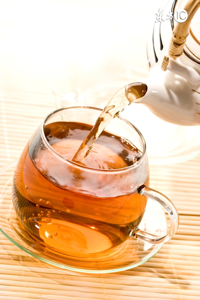 天天喝红茶会老得快吗女生,春天喝红茶能养生吗女生