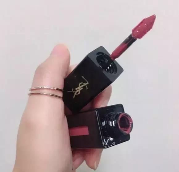 ysl又出新品这支水晶唇釉美出新高 (ysl唇釉617和407哪个好看)